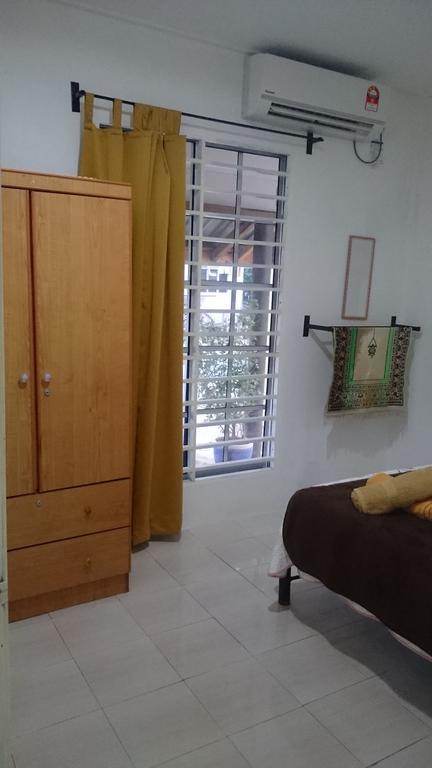 Arina'S Homestay Kampung Kuala Besut Eksteriør billede
