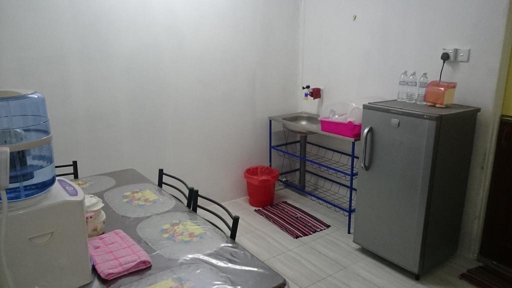 Arina'S Homestay Kampung Kuala Besut Eksteriør billede